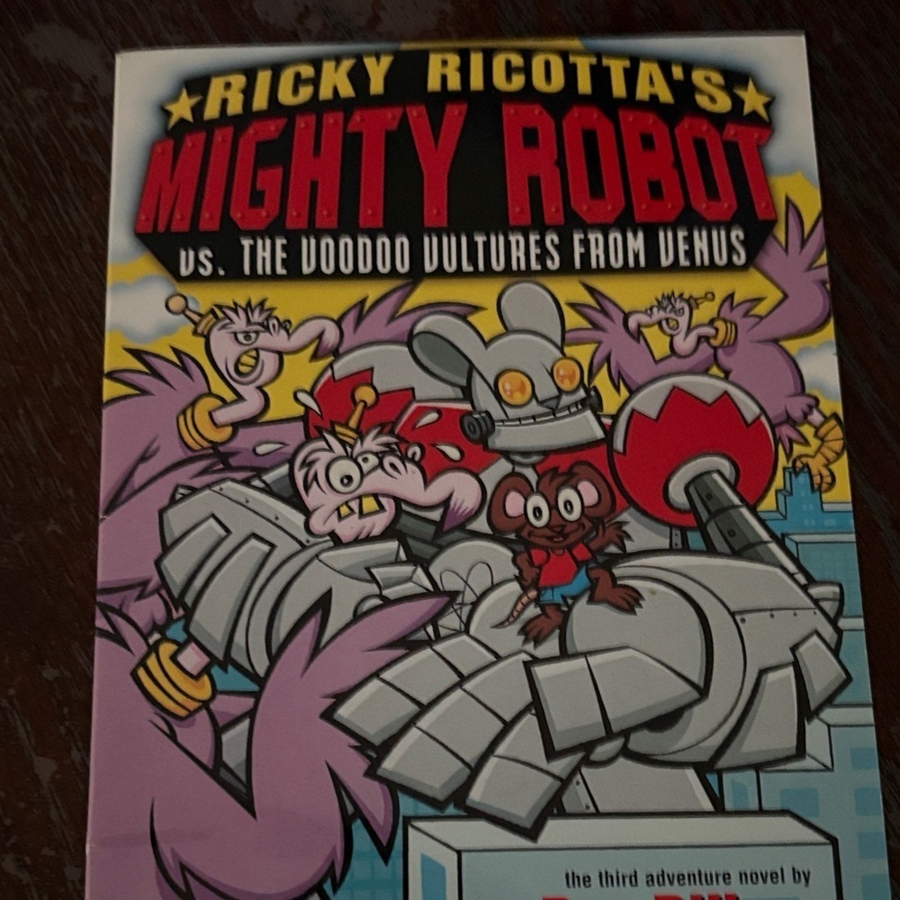 4/$20 Ricky Ricotta's Mighty Robot Book Set - Picture 2 of 6